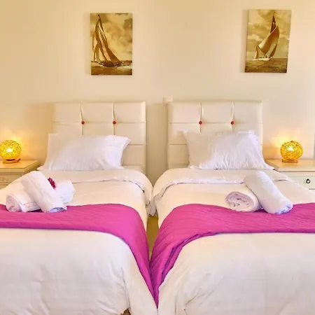 וילה Spiros Imerolia